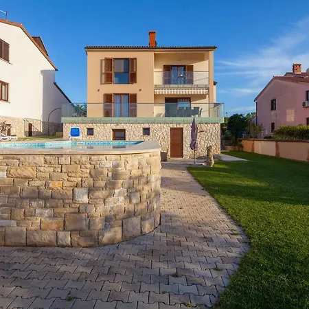 Nicole 빌라 반졸레