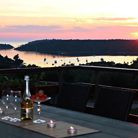 Villa Nicole
