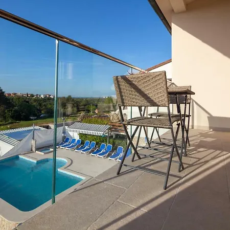 Villa Nicole *